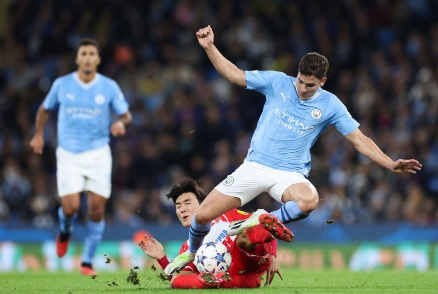 爱游戏入口-挪威力克巴黎，福登扛起全队