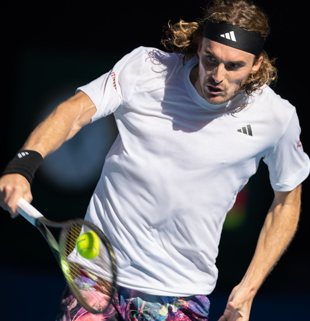 爱游戏APP-澳网完胜美网，西西帕斯带队取胜